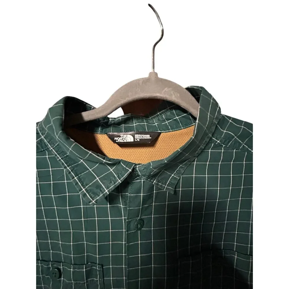 The north face men's green long sleeve button-up activewear casual shirt L